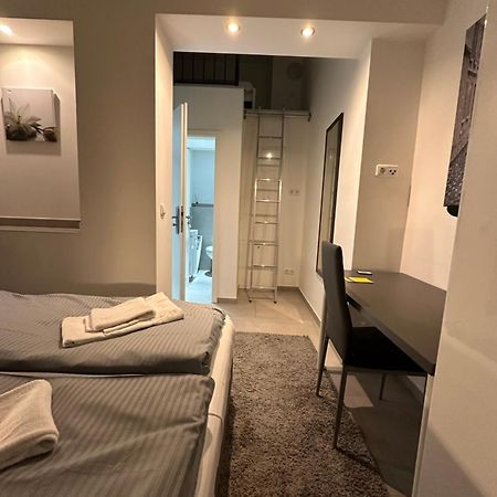 Estelada Boarding Houses - Bogenhausen ミュンヘン エクステリア 写真